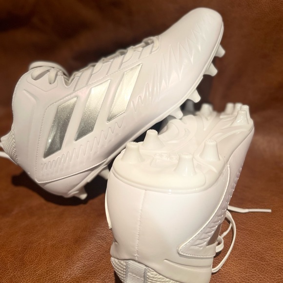 Adidas Cleat New w/ Tags FW 3062 - Picture 8 of 8